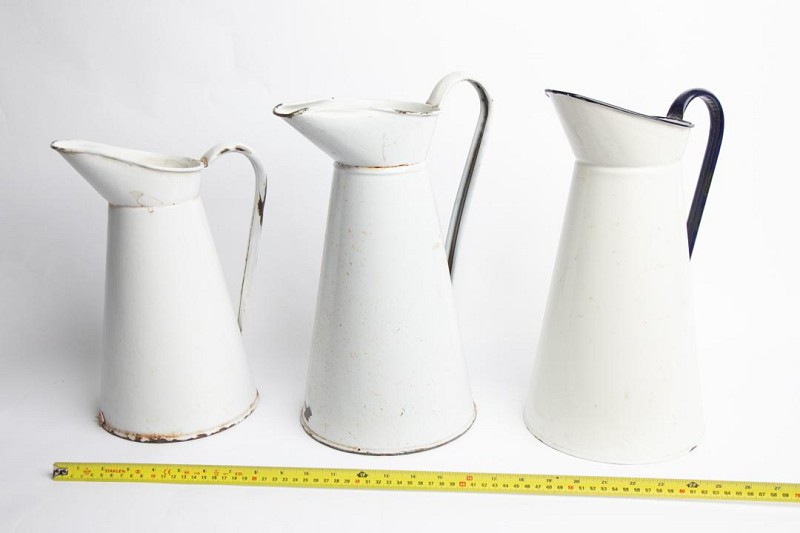 Hospital Jugs in Enamel (priced individually)